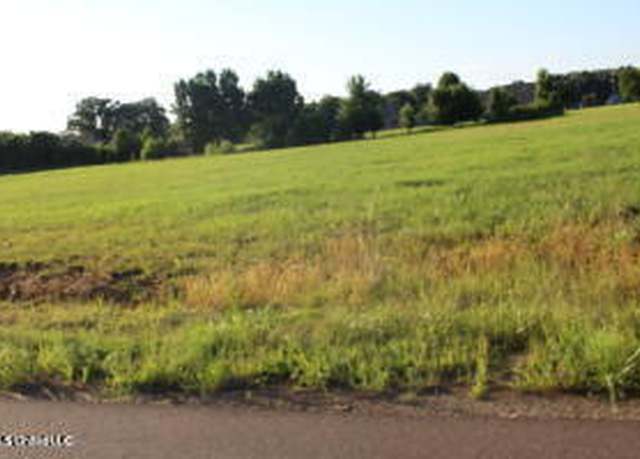Property at 5 Chapel Hill Subdivision, Holly Springs, MS 38635