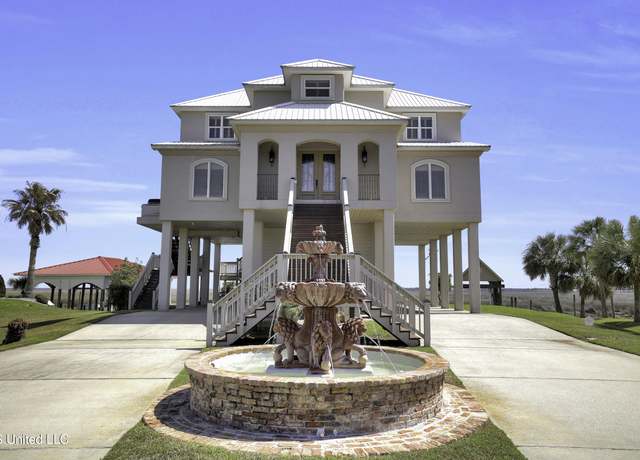 Property at 1326 Poki Pl, Diamondhead, MS 39525, 4 beds, 4.5 baths