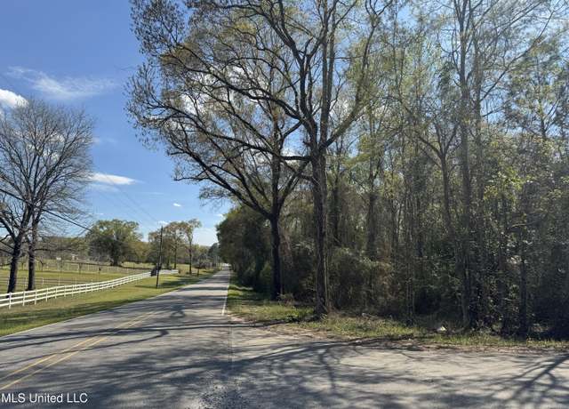 Property at 108 Sandy Hill Dr, Lucedale, MS 39452