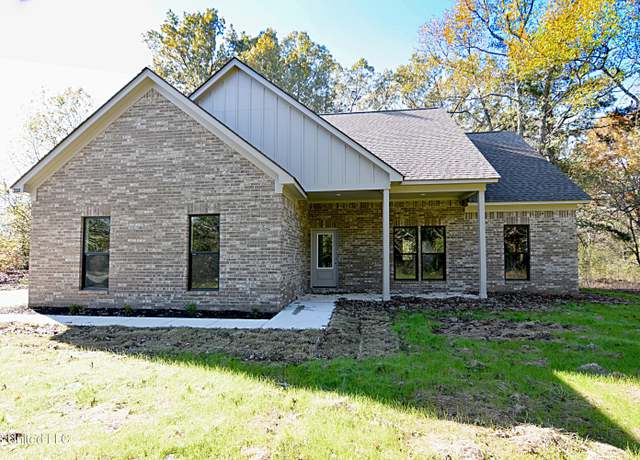 Property at 350 Tribble Rd, Holly Springs, MS 38635, 3 beds, 2 baths