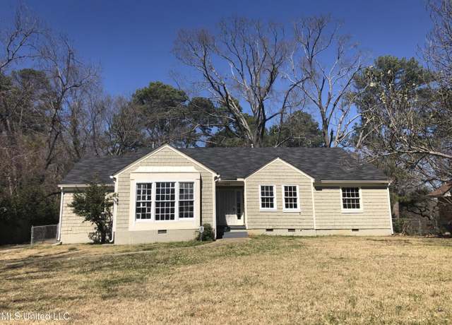 Property at 460 W Northside Dr, Jackson, MS 39206, 4 beds, 2 baths