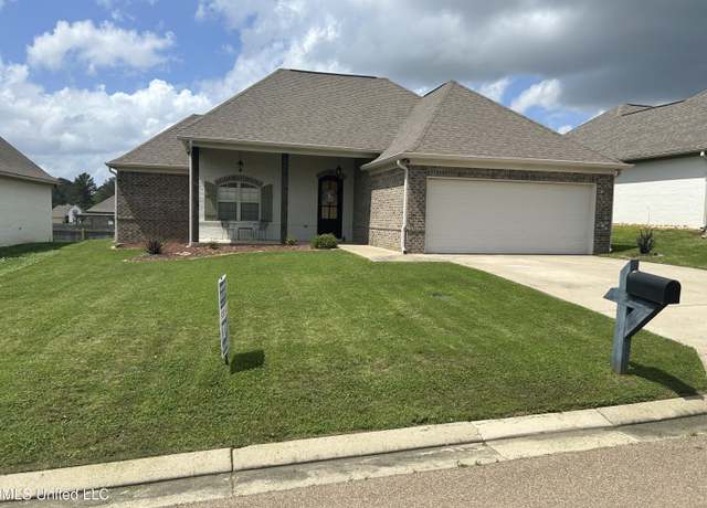Property at 105 Willow Pl, Brandon, MS 39047, 3 beds, 2 baths