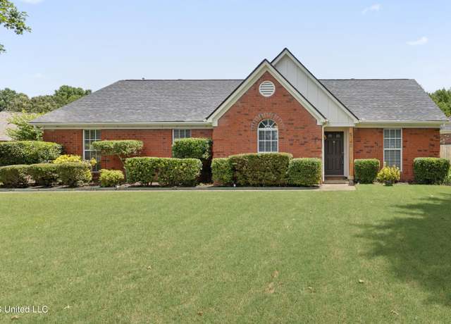 Property at 5140 Pear Dr, Southaven, MS 38671, 3 beds, 2 baths