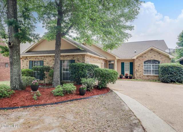Property at 2616 Rue Palafox, Biloxi, MS 39531, 3 beds, 2 baths