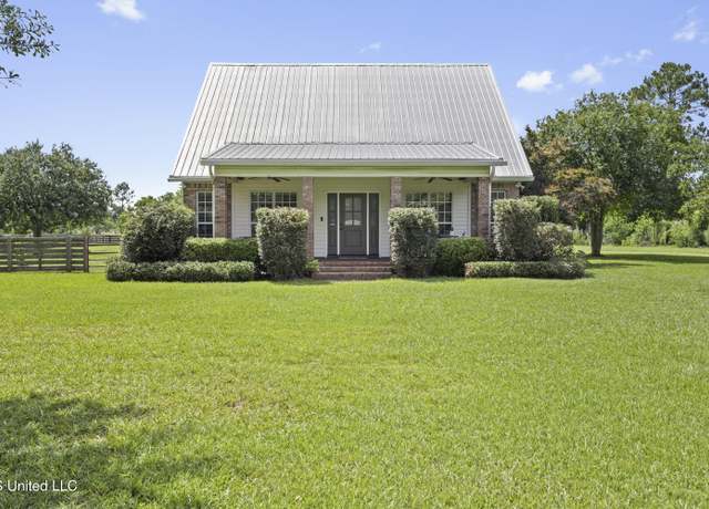 Property at 12219 County Farm Rd, Gulfport, MS 39503, 3 beds, 2 baths
