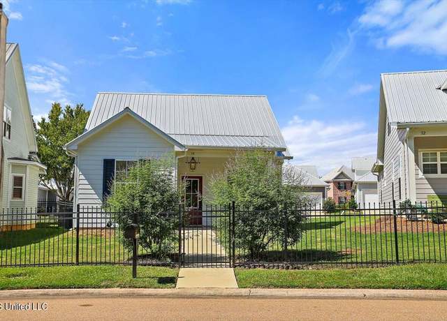 Property at 94 Bellegrove Blvd, Brandon, MS 39047, 3 beds, 3 baths