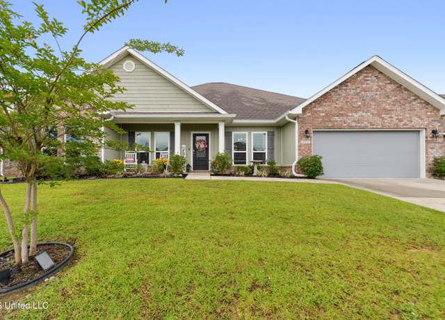 Property at 10620 Chapelwood Dr, Gulfport, MS 39503, 4 beds, 3 baths