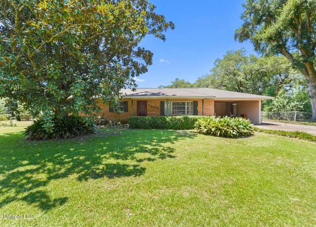 Property at 12157 Mccandliss Dr, Gulfport, MS 39503, 3 beds, 2 baths