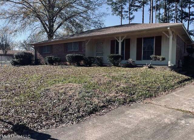 Property at 125 Wingfield Ct, Jackson, MS 39204, 3 beds, 2 baths