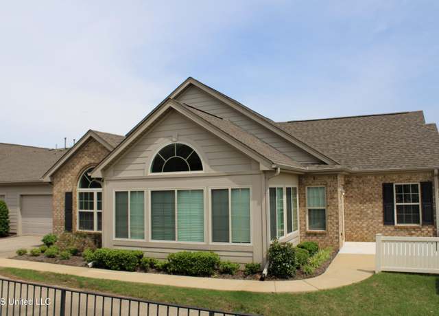 Property at 8647 Parkview Oaks Cir, Olive Branch, MS 38654, 2 beds, 2 baths