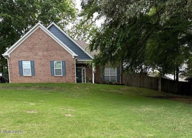 Property at 5881 Morganton Dr, Olive Branch, MS 38654, 3 beds, 2.5 baths
