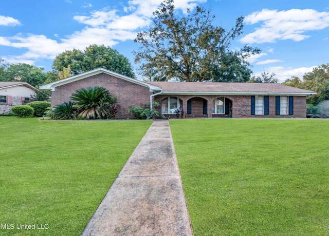 Property at 15284 Woody Dr, Gulfport, MS 39503, 4 beds, 2 baths