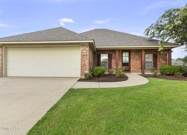 Property at 106 Alden Pl, Madison, MS 39110, 3 beds, 2 baths