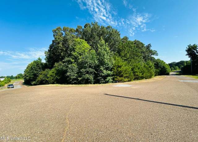 Property at Lot 8-9 Hammond Hills Ests, Senatobia, MS 38668