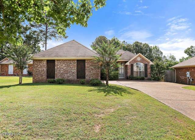 Property at 120 Jordan Drive Dr, Brandon, MS 39047, 3 beds, 2 baths