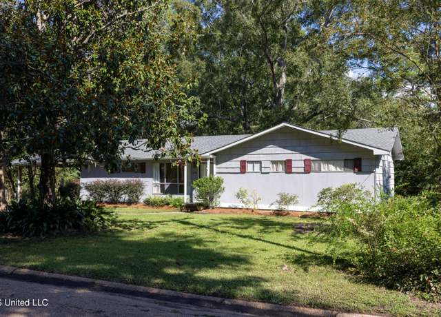 Property at 4636 Kelton Dr, Jackson, MS 39211, 3 beds, 2 baths