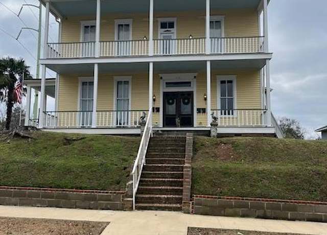 Property at 1116 Main St, Natchez, MS 39120, 7 beds, 4 baths