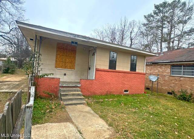 Property at 3288 Burch St, Jackson, MS 39209, 3 beds, 1 bath
