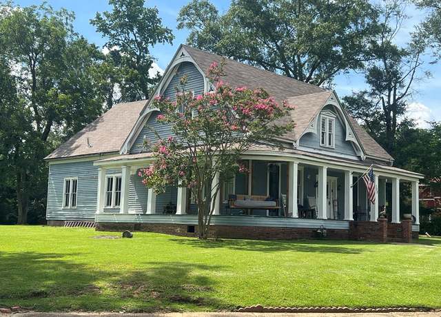 Property at 588 Union St, Gloster, MS 39638, 3 beds, 2 baths