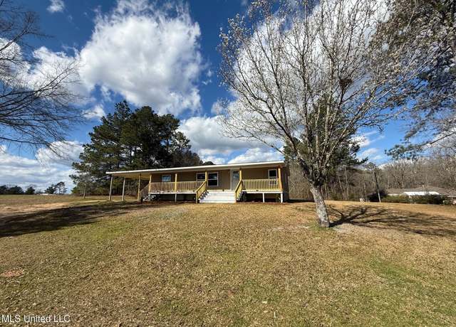 Property at 105 Moore Dr, Brandon, MS 39042, 3 beds, 2 baths