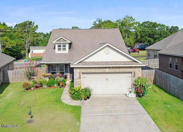 Property at 14137 Waterford Cir, Gulfport, MS 39503, 3 beds, 2 baths