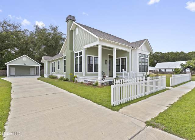 Property at 435 Bills Ave, Ocean Springs, MS 39564, 3 beds, 2.5 baths
