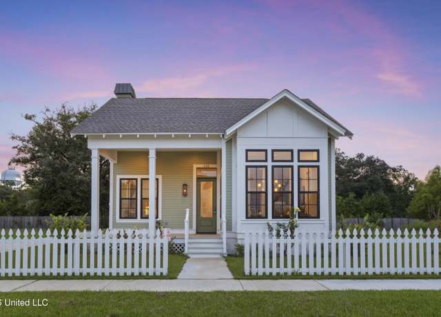 Property at 435 Bills Ave, Ocean Springs, MS 39564, 3 beds, 2.5 baths