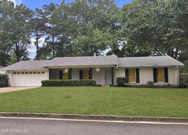 Property at 1219 Canterbury Ln, Clinton, MS 39056, 4 beds, 2 baths