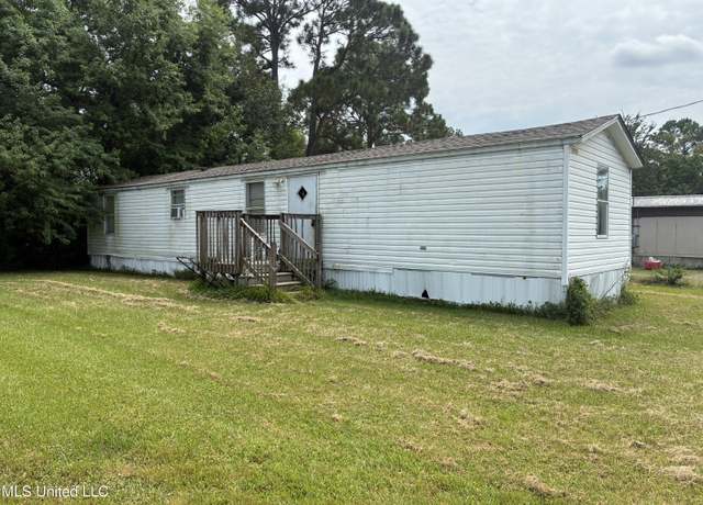 Property at 14500 Whitney Dr, Gulfport, MS 39503, 3 beds, 1 bath