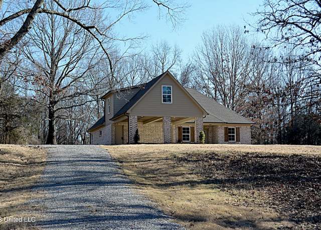 Property at 4810 Bluff Rd, Hernando, MS 38632, 4 beds, 2 baths