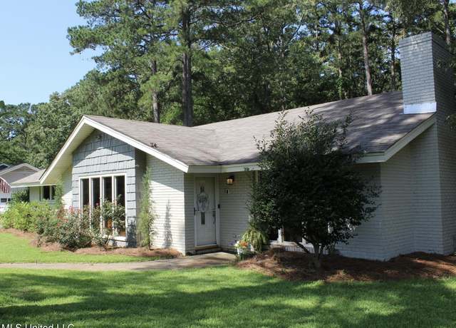 Property at 79 Terrapin Dr, Brandon, MS 39042, 4 beds, 2 baths