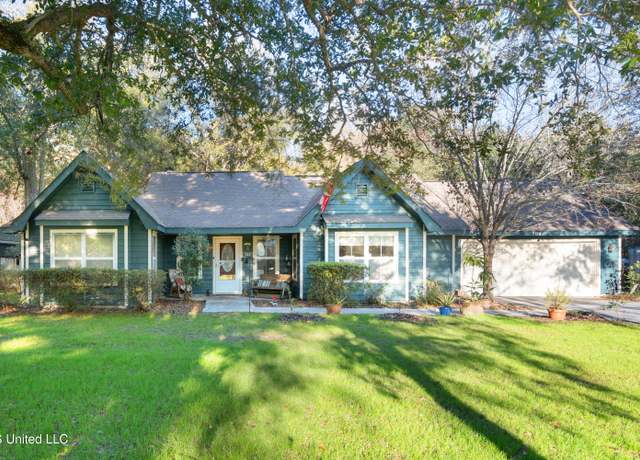Property at 508 Saint Anthony St, Waveland, MS 39576, 3 beds, 2 baths