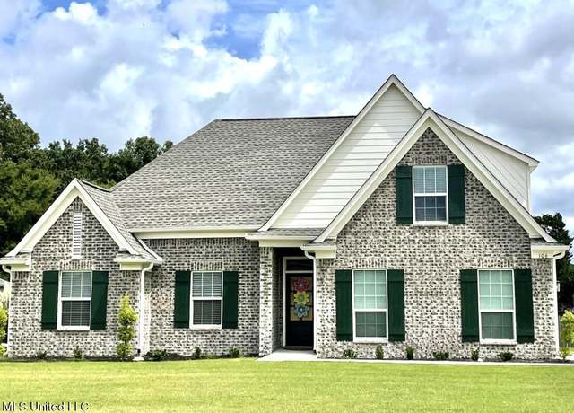 Property at 119 Taylor Ridge Dr, Senatobia, MS 38668, 4 beds, 3 baths