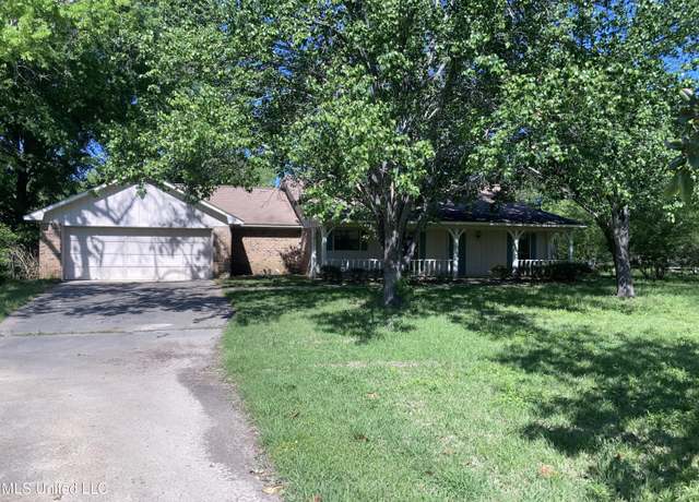 Property at 6655 S Siwell Rd, Jackson, MS 39212, 3 beds, 2 baths