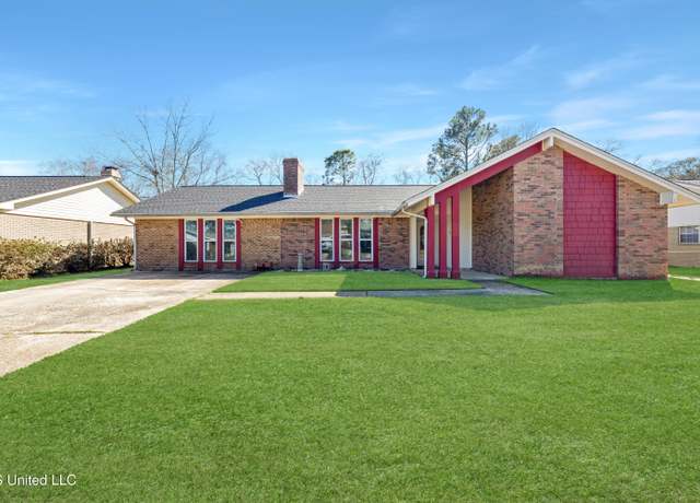 Property at 2167 Baywood Dr, Biloxi, MS 39532, 3 beds, 2 baths