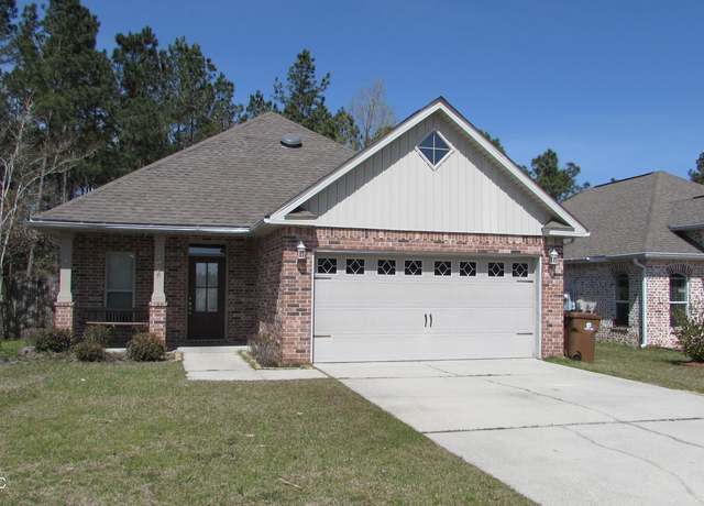Property at 17067 Palm Ridge Dr, D'iberville, MS 39540, 4 beds, 2 baths