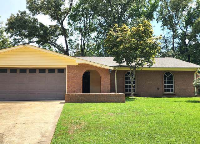 Property at 105 Fairdale Pl, Brandon, MS 39042, 3 beds, 2 baths