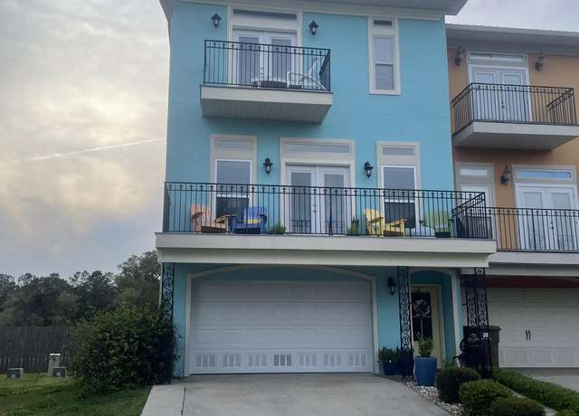 Property at 7 Oak Alley Ln, Long Beach, MS 39560, 2 beds, 2.5 baths
