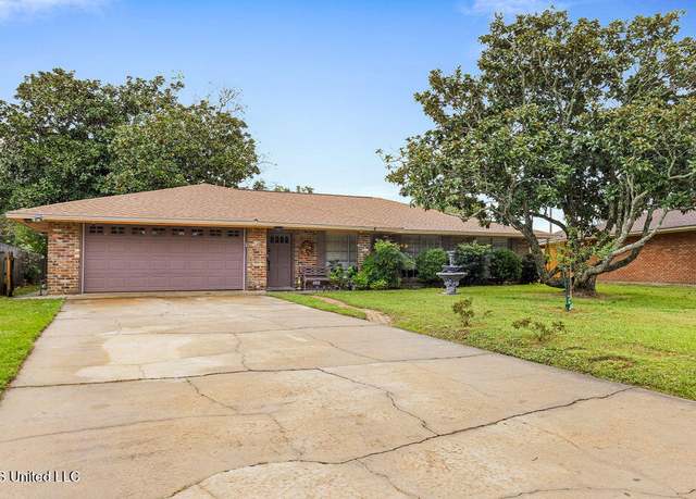 Property at 121 Vance Pl, Long Beach, MS 39560, 3 beds, 2 baths