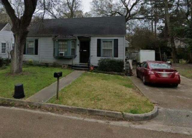 Property at 156 Denver St, Jackson, MS 39209, 4 beds, 2.5 baths