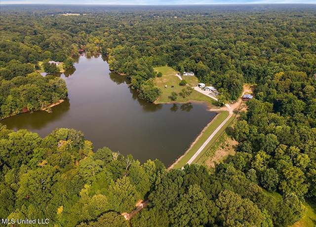 Property at 317 Lakeview Dr, Yazoo City, MS 39194