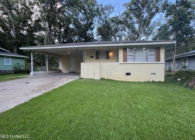 Property at 3158 Peterson Dr, Jackson, MS 39212, 3 beds, 1.5 baths