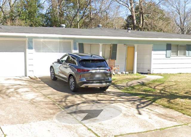 Property at 1660 Smallwood St, Jackson, MS 39212, 4 beds, 2.5 baths