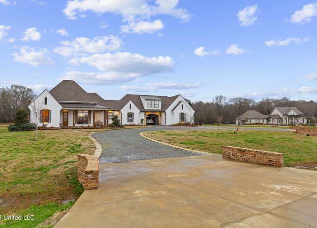 Property at 408 Calvary Xing, Brandon, MS 39047, 5 beds, 3.5 baths