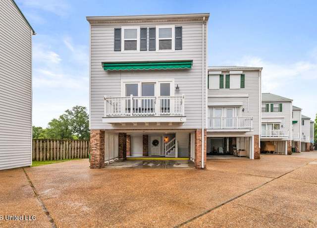 Property at 255 E Scenic Dr Unit C, Pass Christian, MS 39571, 2 beds, 2.5 baths