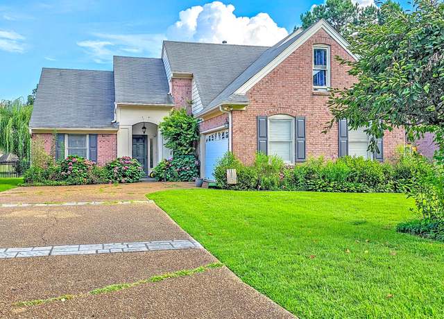 Property at 9037 Plantation Rd, Olive Branch, MS 38654, 3 beds, 2.5 baths
