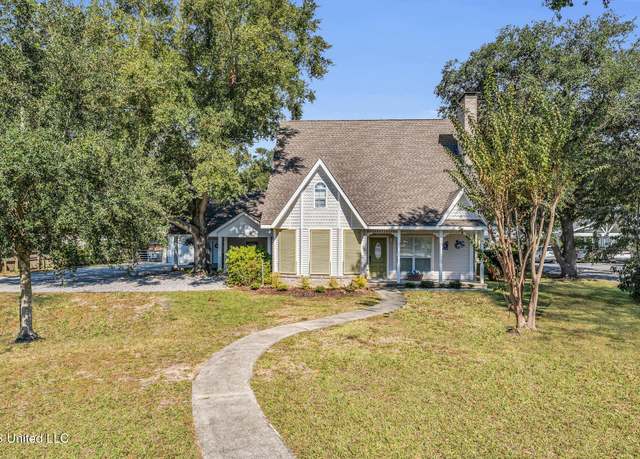 Property at 723 Old Spanish Trl, Bay Saint Louis, MS 39520, 3 beds, 2.5 baths