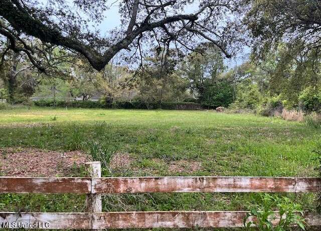 Property at 0 Pine St, Gulfport, MS 39507