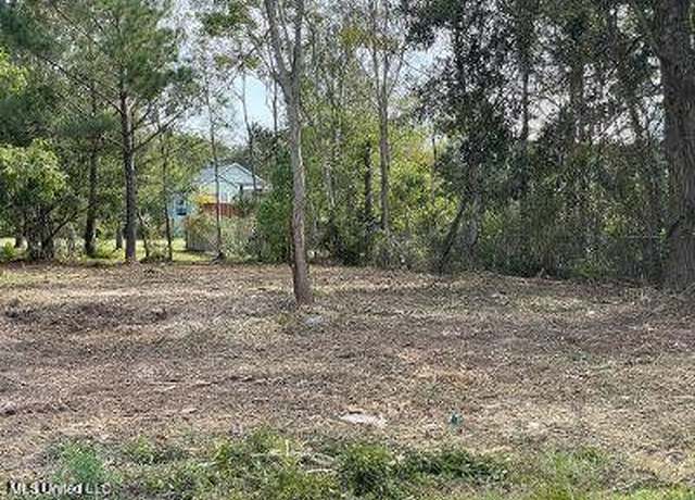 Property at 128 Dogwood Dr, Waveland, MS 39576