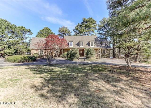 Property at 5874 N Cedar Lake Dr, Walls, MS 38680, 4 beds, 5 baths
